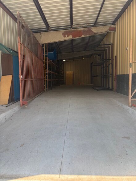 More Photos Of 1020 S Quaker Ave, Tulsa Warehouse For Lease