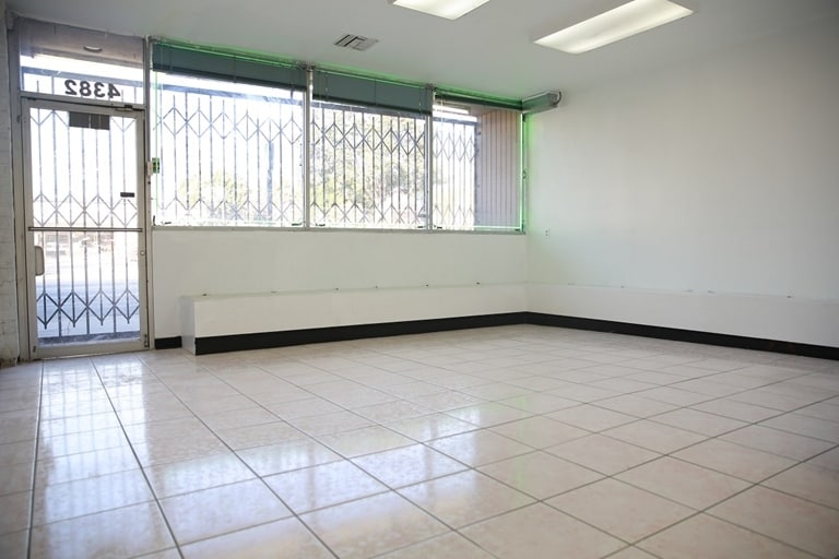 More Photos Of 4382-4390 Tweedy Blvd, South Gate Storefront For Lease