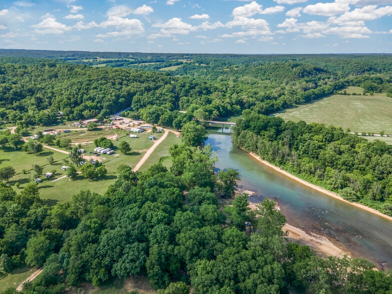 More Photos Of 1254 Hooten Town Rd, Crane Trailer Camper Park For Sale