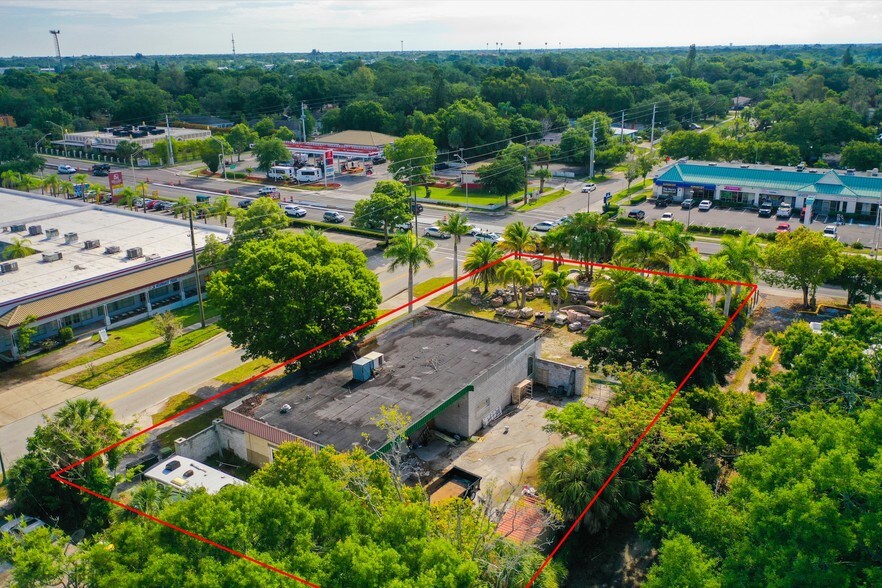 More Photos Of 575 N Washington Blvd, Sarasota Freestanding For Sale