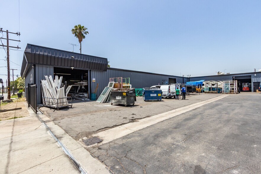 More Photos Of 448 S Pershing Ave, San Bernardino Warehouse For Lease