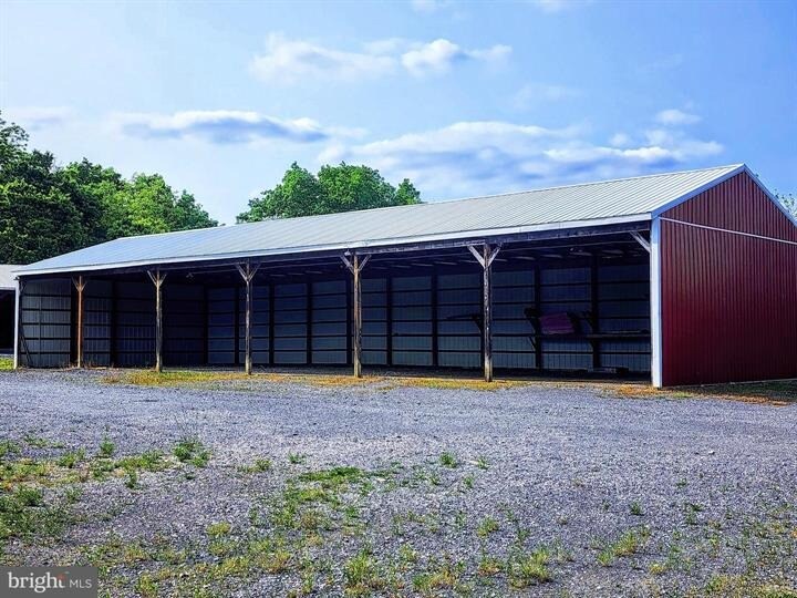 More Photos Of 215 Burkharts ln, Martinsburg Flex For Lease