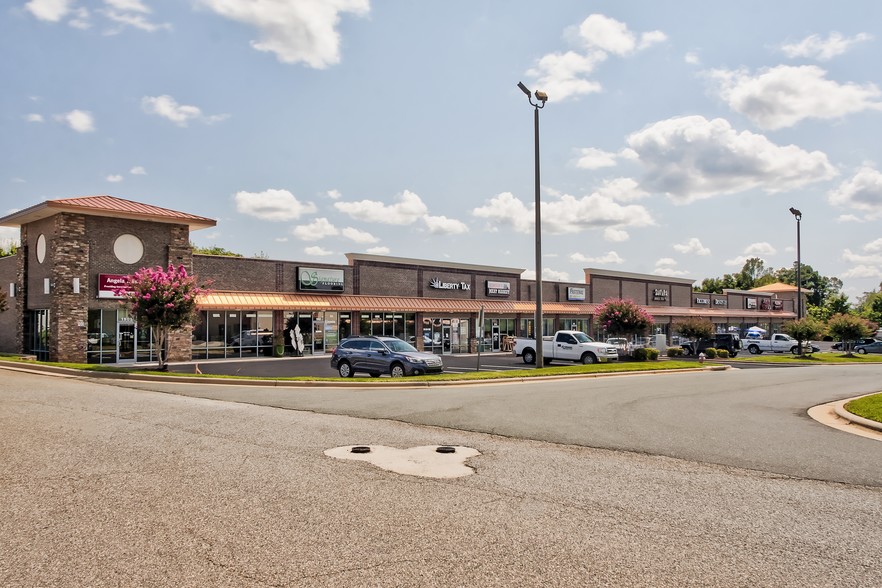 Primary Photo Of 1905-1939 Nc-119 Hwy S, Mebane Restaurant For Lease