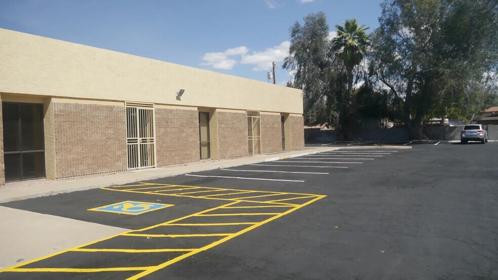 More Photos Of 7509 N 35th Ave, Phoenix Medical For Sale