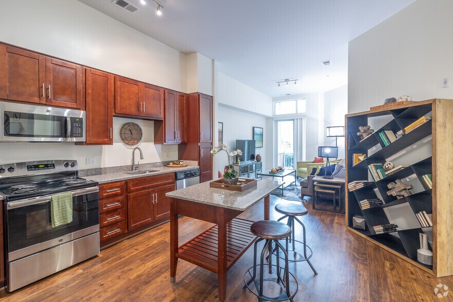 More Photos Of 9142 Richmond Hwy, Fort Belvoir Apartments For Lease