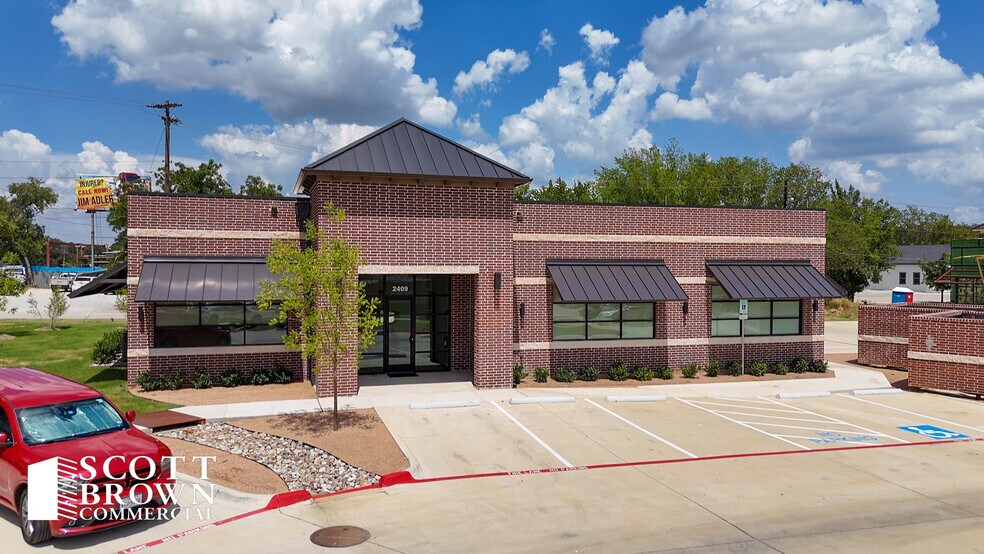 More Photos Of 2411-2421 Fort Worth Dr, Denton Medical For Lease