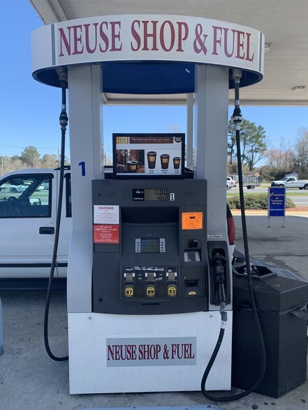 More Photos Of 1020 W New Bern Rd, Kinston Convenience Store For Sale