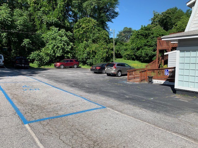 More Photos Of 710 Laurens Rd, Greenville Office For Sale