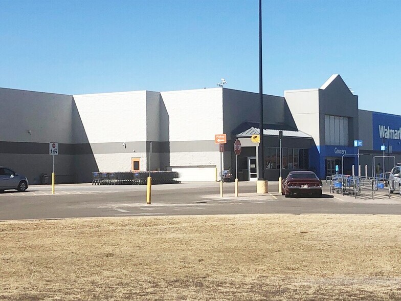 More Photos Of 511 Windward Dr, Newton Unknown For Lease