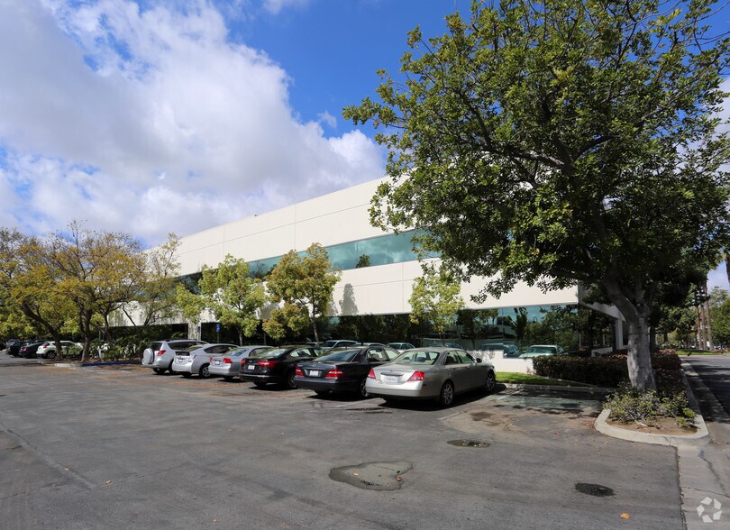 More Photos Of 10350 Heritage Park Dr, Santa Fe Springs Office For Lease