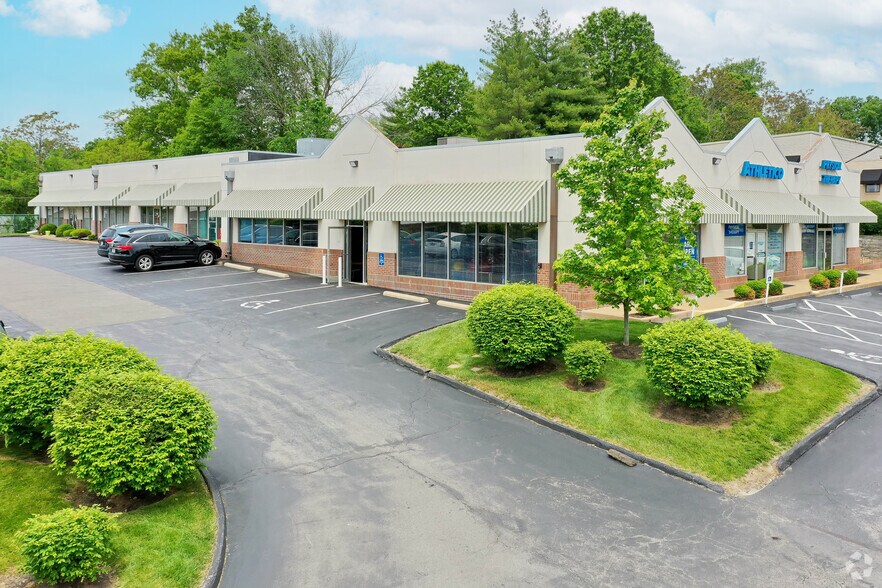 Primary Photo Of 2937-2949 S Brentwood Blvd, Saint Louis Office For Lease