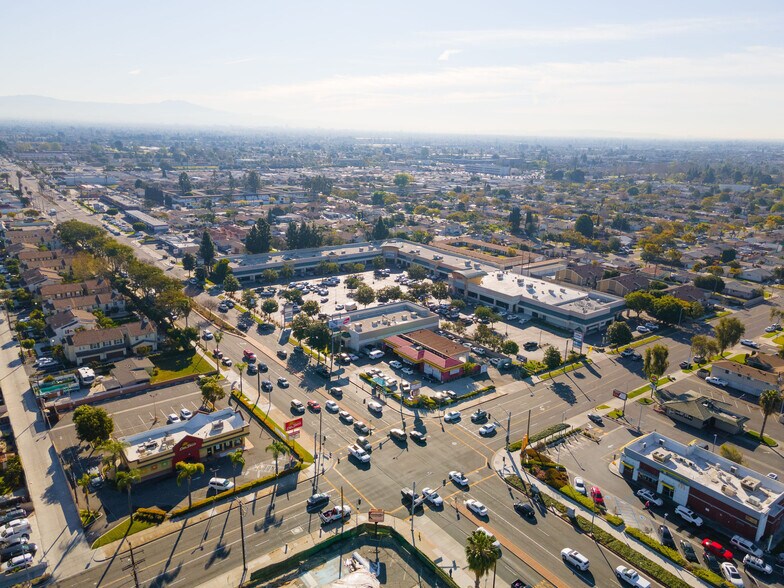 More Photos Of 3150-3170 W Lincoln Ave, Anaheim Freestanding For Lease