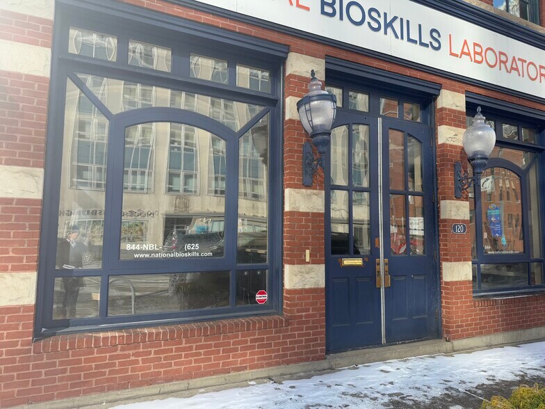 More Photos Of 120 Boulevard of the Allies, Pittsburgh Medical For Lease