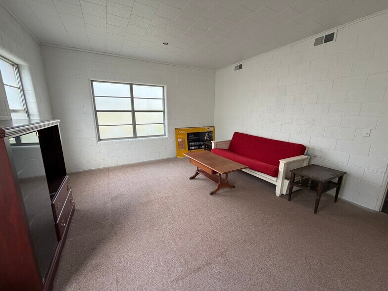 More Photos Of 204 Senter Ave, Omaha Lodge Meeting Hall For Sale