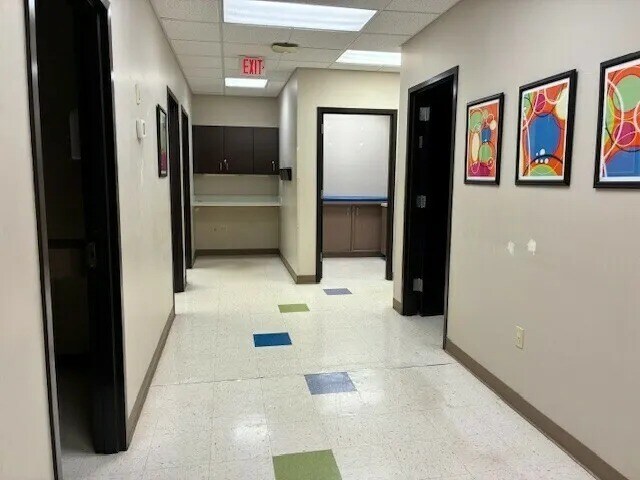 More Photos Of 12516 N May Ave, Oklahoma City General Retail For Lease