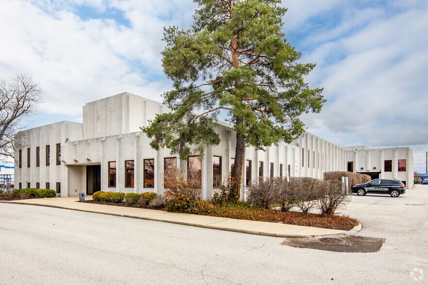 More Photos Of 1645 Birchwood Ave, Des Plaines Office For Sale