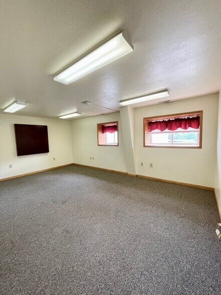 More Photos Of 14 Sewer Plant Rd, Buckhannon Warehouse For Lease