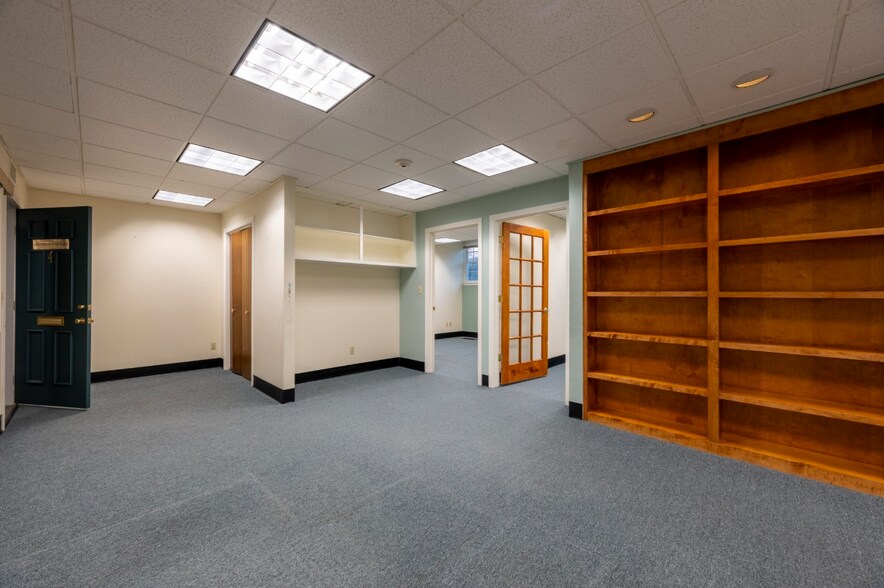 More Photos Of 9 Meriam St, Lexington Loft Creative Space For Sale