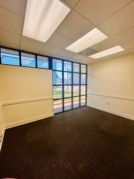 More Photos Of 309 Main St, Collins Office For Sale