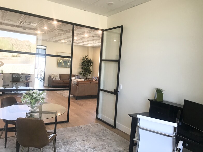 More Photos Of 8325 W Happy Valley Rd, Peoria Office For Lease