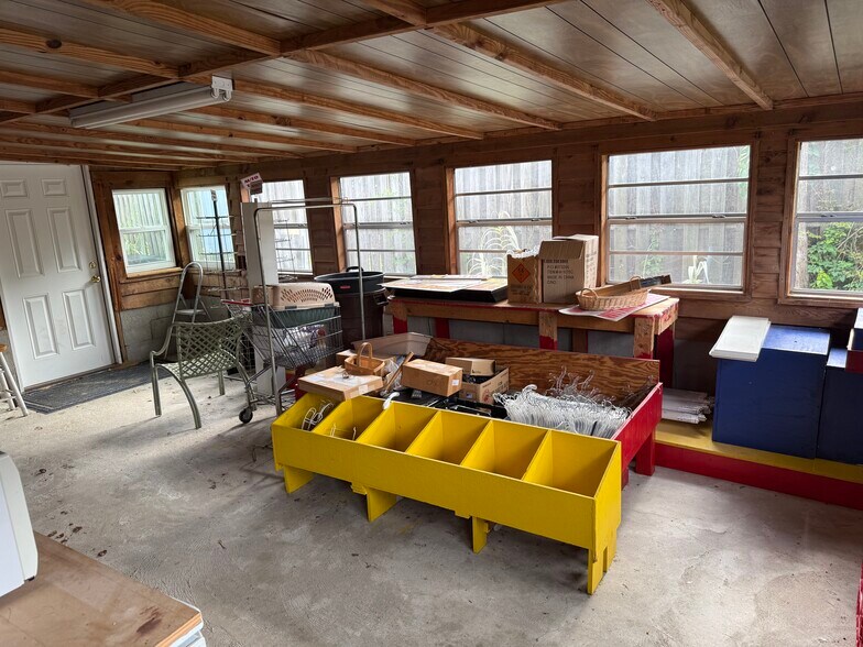 More Photos Of 1116 Hummingbird Ln, Hardeeville General Retail For Sale