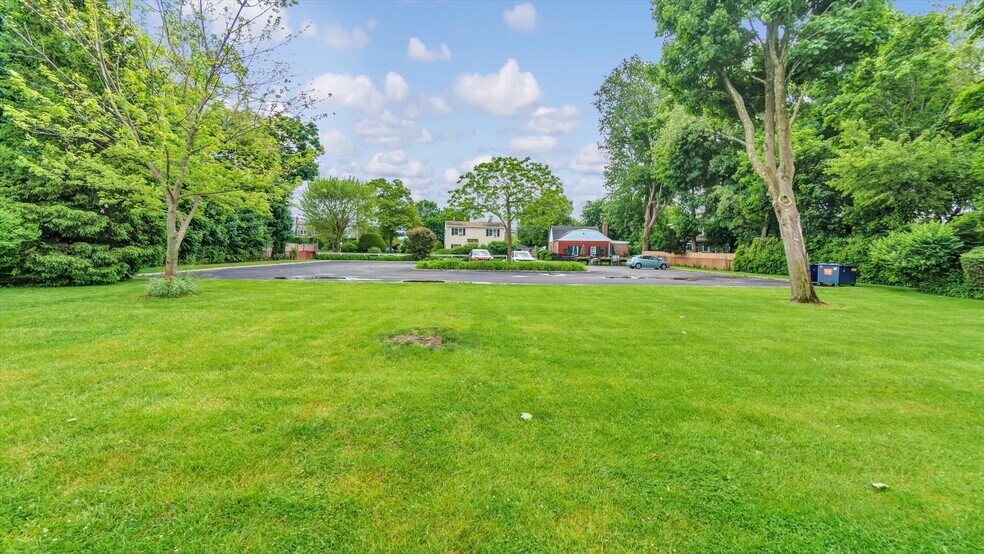 More Photos Of , Cutchogue Office For Sale