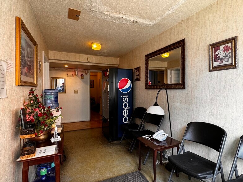 More Photos Of 218 Ridge St, Charlottesville Specialty For Sale