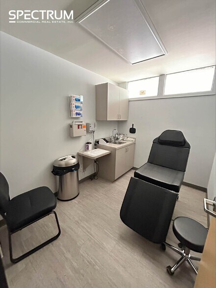 More Photos Of 980 N D St, San Bernardino Medical For Lease