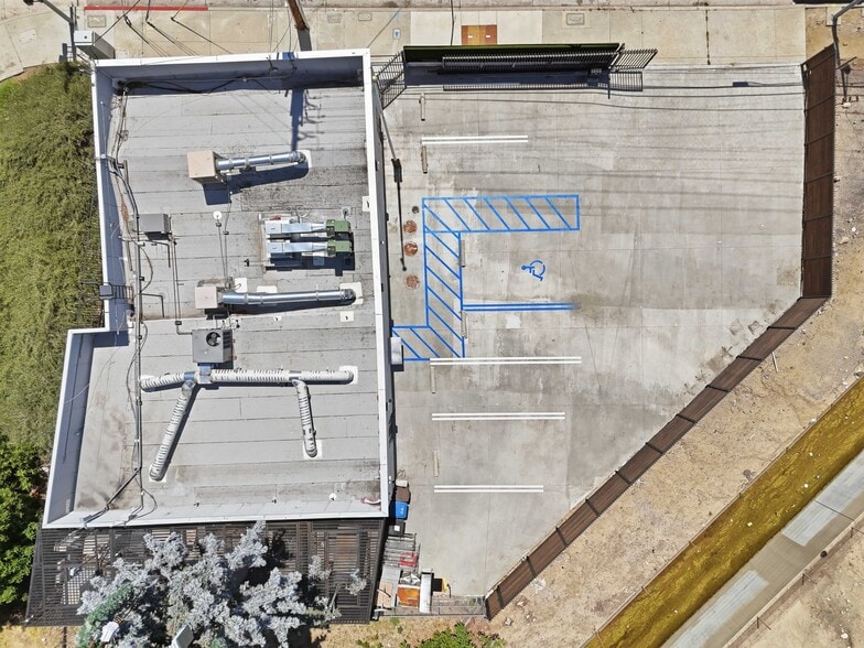 More Photos Of 14071 Polk St, Sylmar Food Processing For Lease