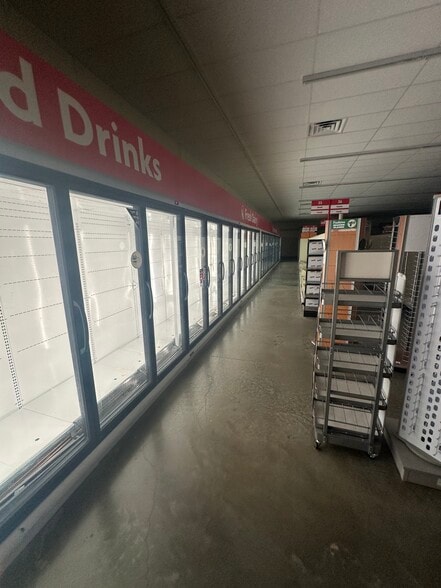 More Photos Of 3112 Highway 16 E, Carthage Freestanding For Lease