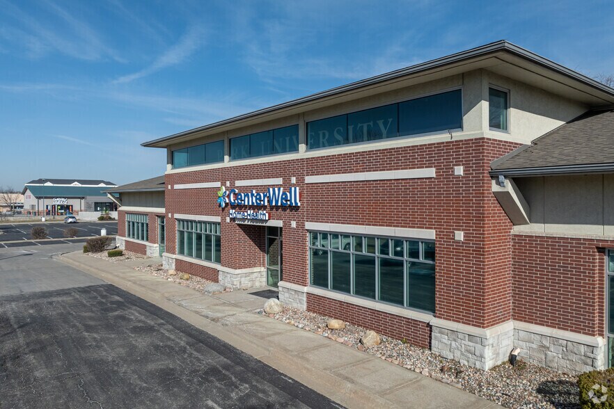 More Photos Of 20101 E Jackson Dr, Independence Office For Sale