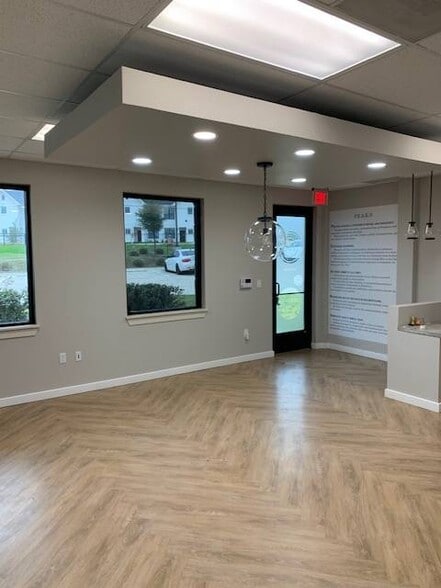 More Photos Of 1011 S Heatherwilde Blvd, Pflugerville Research And Development For Lease