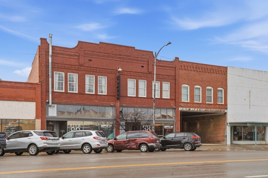More Photos Of 122 E Randolph Ave, Enid Storefront Retail Residential For Sale