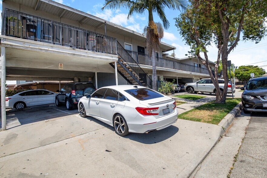 More Photos Of 12003 Berendo Ave, Los Angeles Apartments For Sale