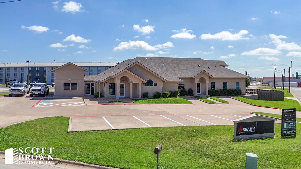 Primary Photo Of 3118 Los Colinas, Denton Office For Lease