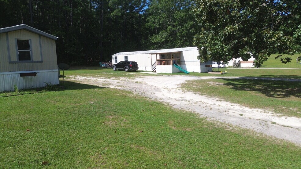 More Photos Of 100 Wild Forest Ln, Sanford Manufactured Housing Mobile Home Park For Sale