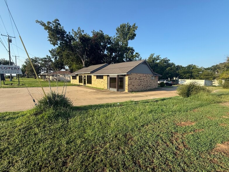 More Photos Of 8117 US Highway 69 N, Tyler Office For Lease
