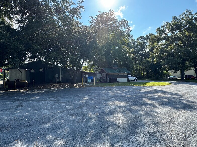More Photos Of 6165 Savannah Hwy, Ravenel Restaurant For Sale
