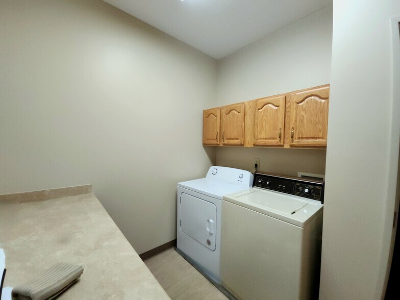 More Photos Of 7376 Business Center Dr, Avon Office For Sale