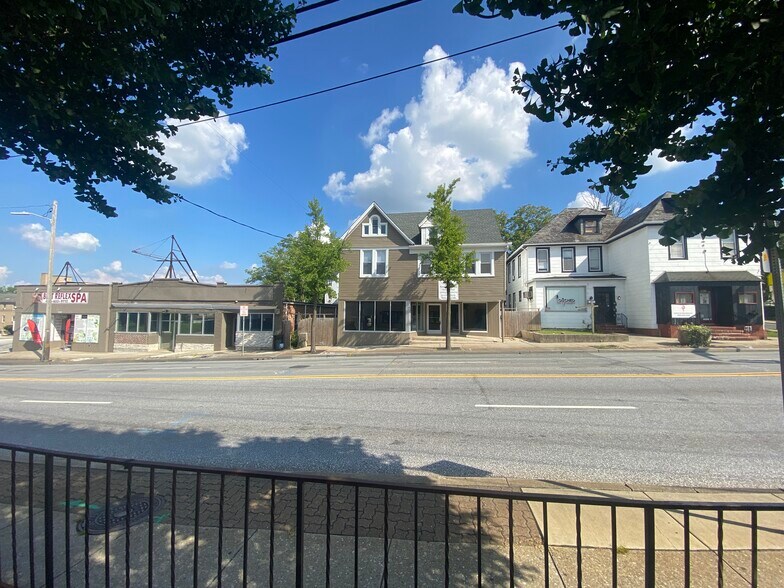 More Photos Of 6905 Belair Rd, Baltimore Office Residential For Lease