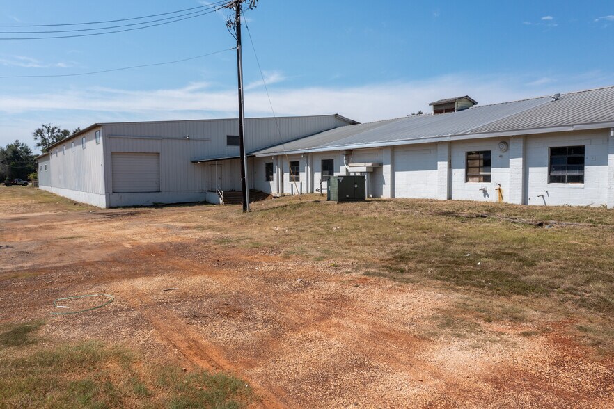 More Photos Of 440 Frankston St, Jacksonville Warehouse For Sale