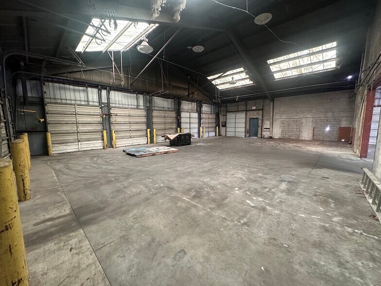 More Photos Of 2655 Buchanan Ave SW, Grand Rapids Truck Terminal For Lease