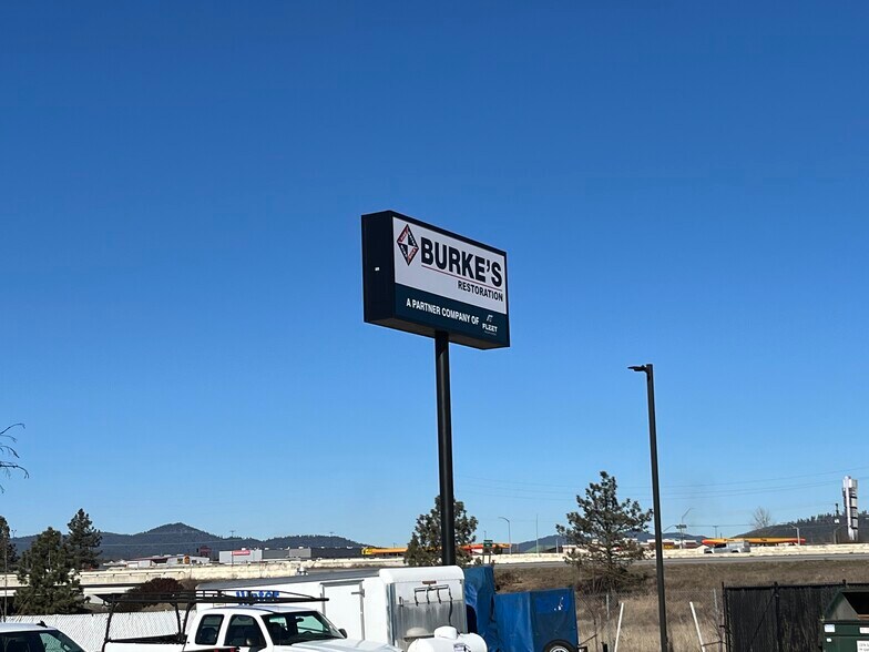 More Photos Of 3801 W Riverbend Ave, Post Falls Office For Lease