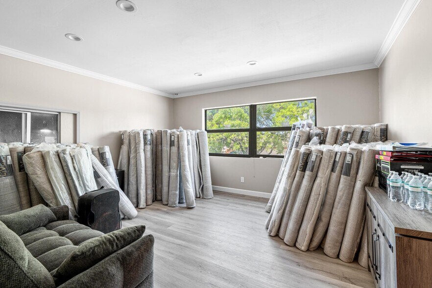 More Photos Of 1500 E Commercial Blvd, Fort Lauderdale Freestanding For Lease