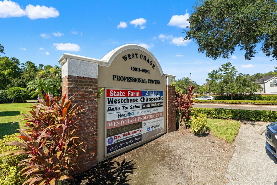 More Photos Of 10921 Countryway Blvd, Tampa Medical For Lease