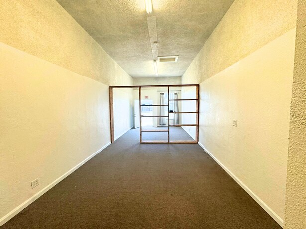 More Photos Of 1331 E Compton Blvd, Compton Storefront For Lease