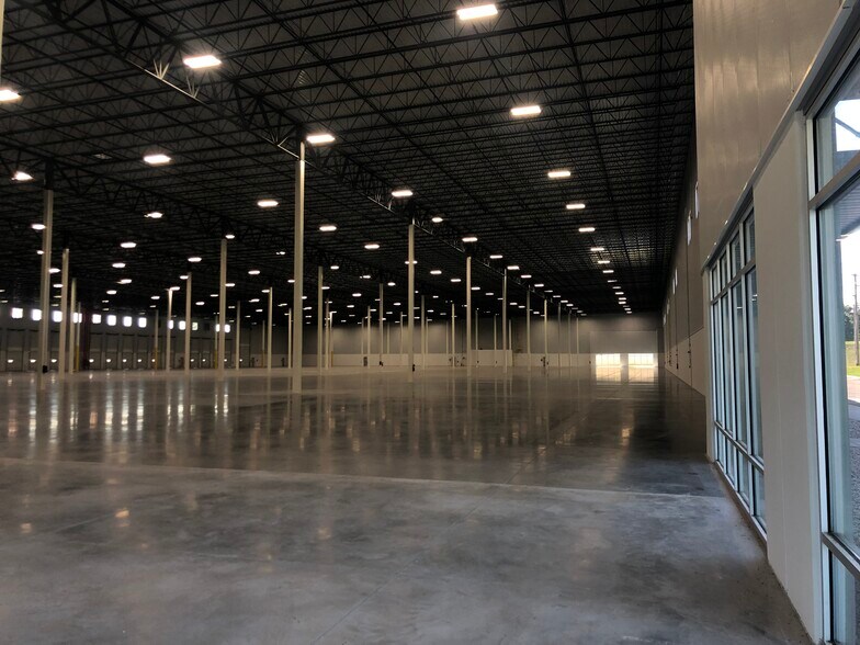 More Photos Of 222 Morgan Ln, York Warehouse For Sale