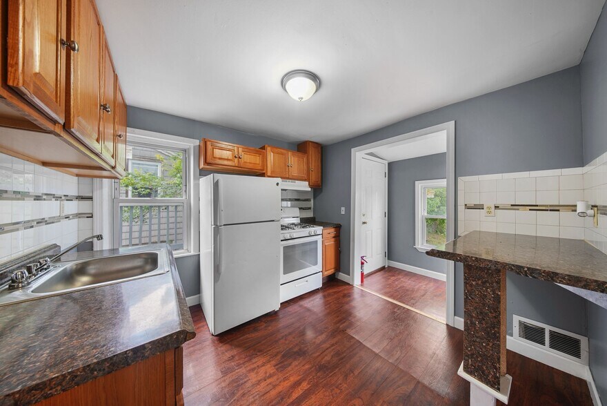 More Photos Of , Bridgeport Multifamily For Sale