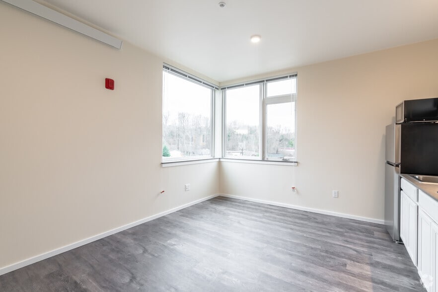 More Photos Of 2807 S Hanford St, Seattle Multifamily For Sale