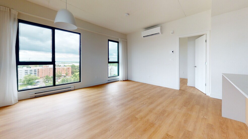 More Photos Of 8405 Pl Saint-Charles, Brossard Apartments For Lease